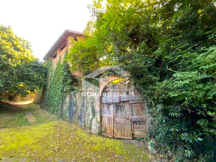 Casa in vendita in Piangaiano, Endine Gaiano