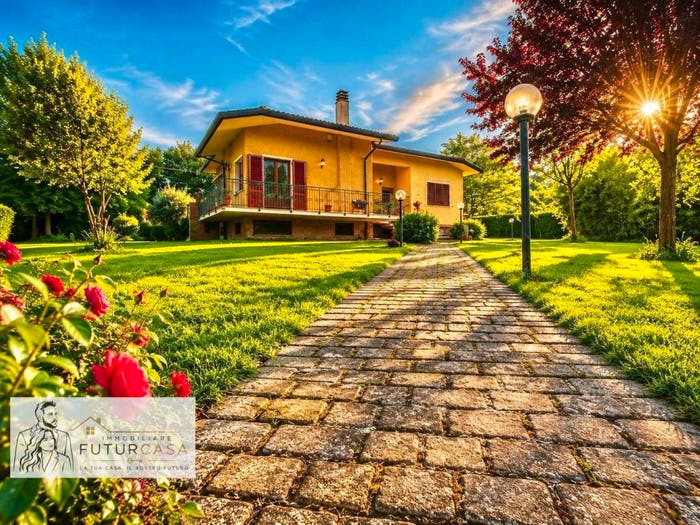 Casa con 6 locali in vendita in via firenze, Altopascio Centro, Altopascio