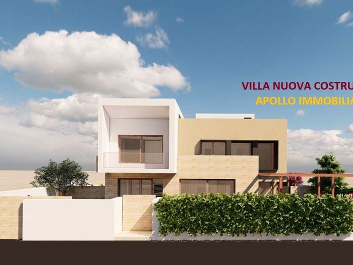 Casa con 6 locali in vendita in Viale Filippo Turati, Floridia