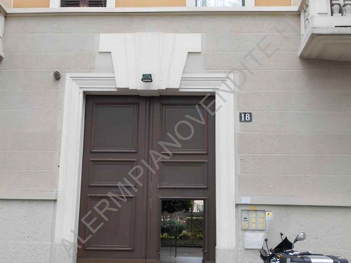 Appartamento trilocale in vendita in Via Giosuè Borsi, Navigli Darsena, Milano