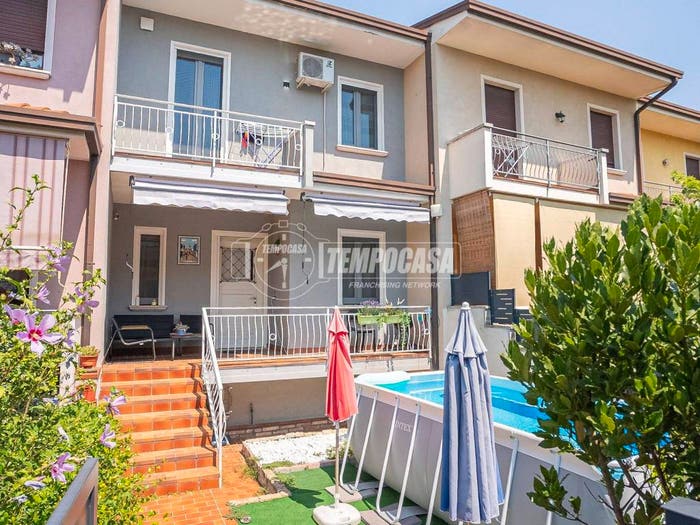 Casa quadrilocale in vendita in Villaggio Aido G, Centro, Visano