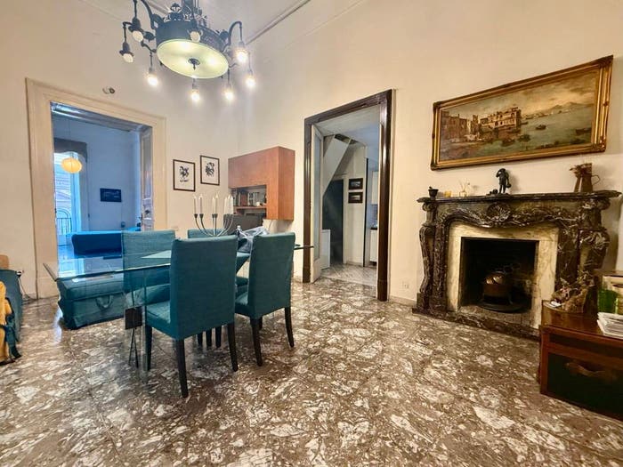Appartamento con 5 locali in vendita in Via Salvatore Tommasi, Museo, Napoli