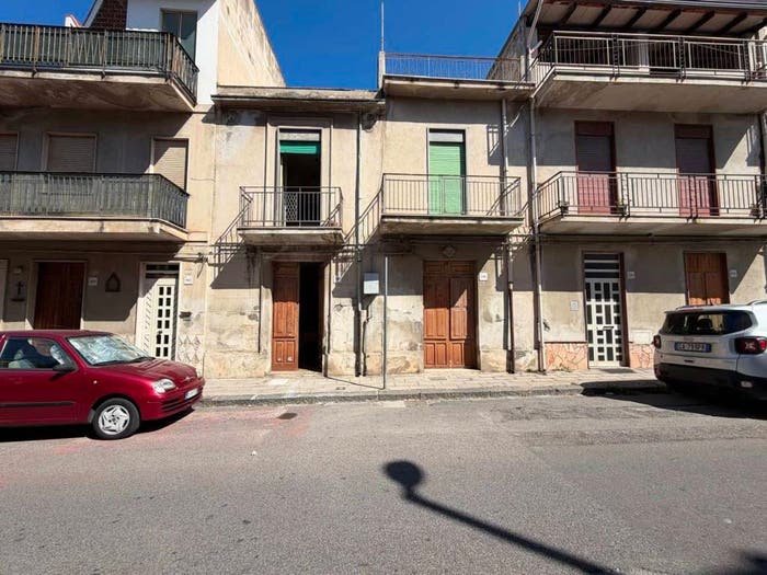 Casa con 5 locali in vendita in Via dei Vespri, Centro, Barcellona Pozzo di Gotto