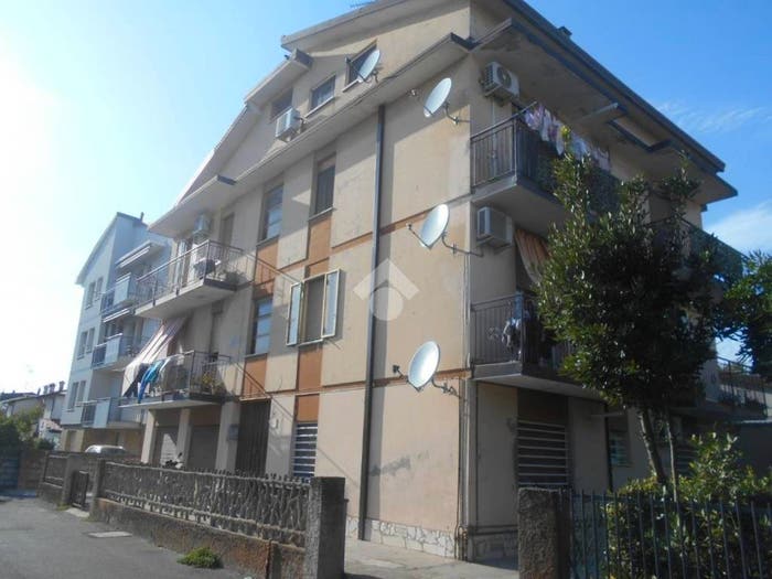 Appartamento trilocale in vendita in Via manin, Porto Garibaldi, Comacchio