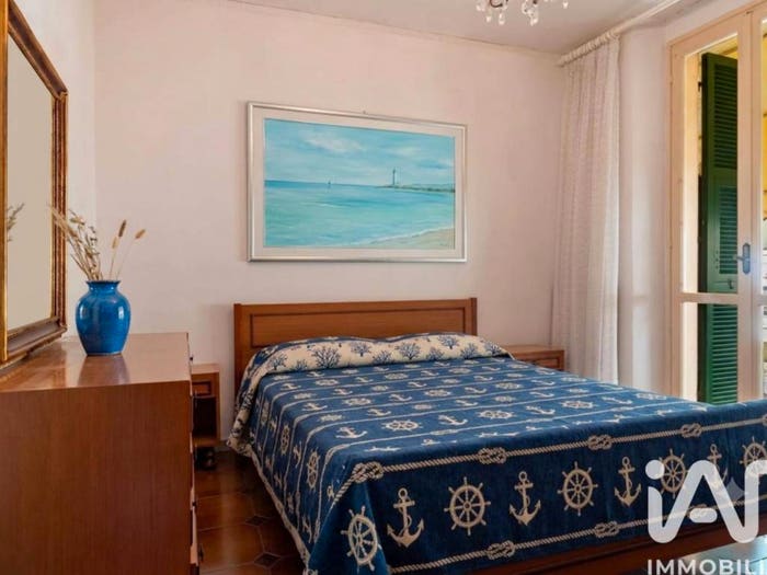 Appartamento trilocale in vendita in Via alle monache, Centro, Loano