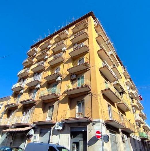 Appartamento trilocale in vendita in Via Giuseppe Ricciardi, Centro Storico, Foggia