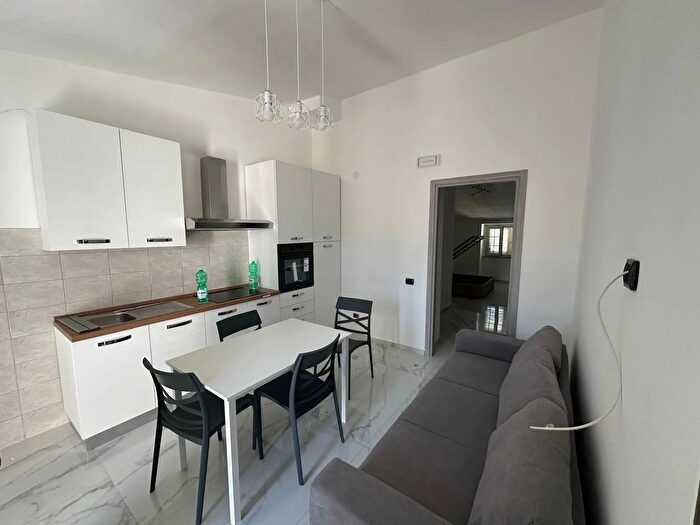 Appartamento trilocale in vendita in Piazza Giacomo Matteotti, Caserta