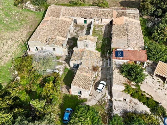 Casa con 6 locali in vendita in Strada Provinciale, Testa Dell'acqua, Noto