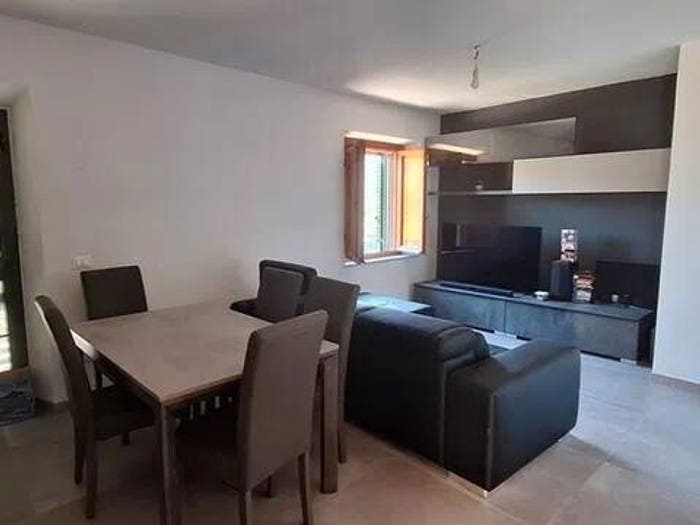 Casa con 5 locali in vendita in Piegaio Basso, Pescaglia