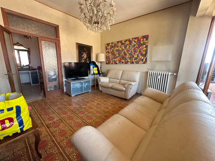 Appartamento con 5 locali in vendita in Masini XX Settembre, Empoli