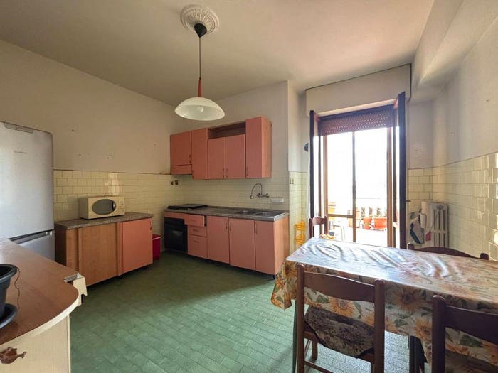 Appartamento quadrilocale in vendita in Via Roma, Incisa In Val D'Arno, Figline e Incisa Valdarno
