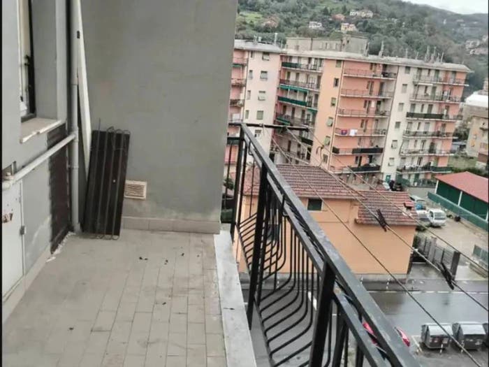 Appartamento trilocale in vendita in Via Campomorone, Pontedecimo, Genova