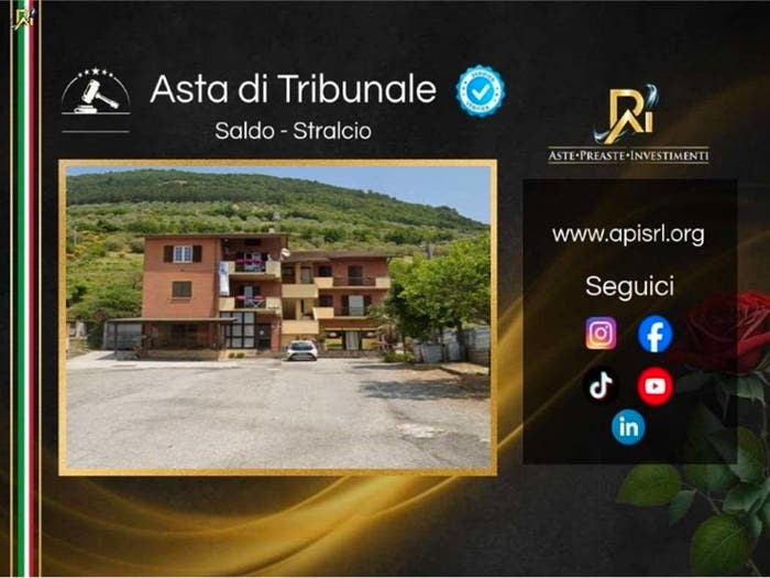 Appartamento con 6 locali in vendita in Via dell'Assino, Semonte Casamorcia, Gubbio