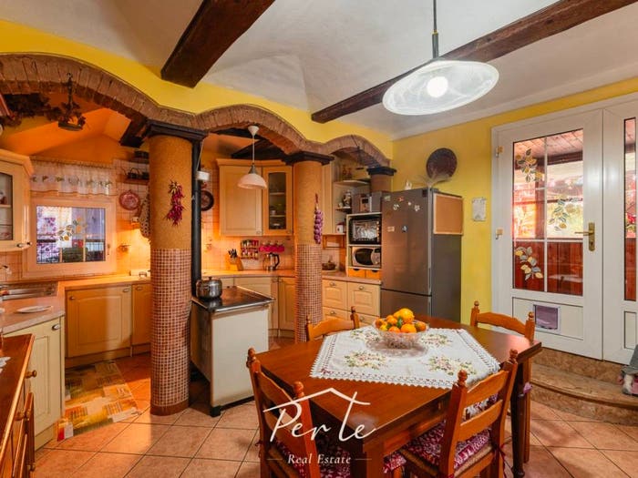 Casa con 6 locali in vendita in Via Valenti, Revere, Borgo Mantovano