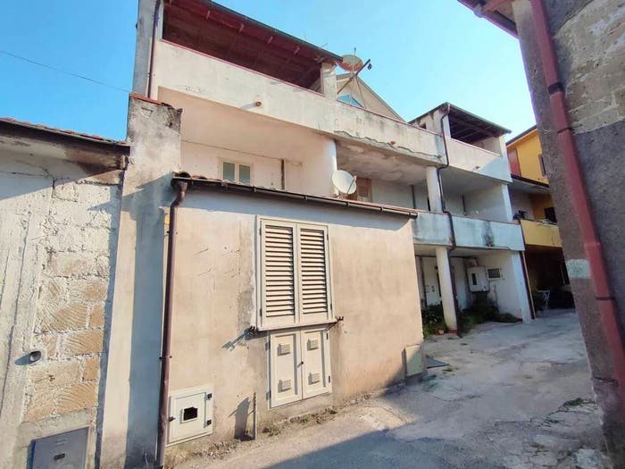 Casa quadrilocale in vendita in Via Regia, San Lorenzello