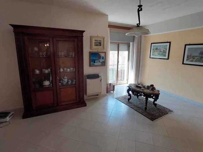 Casa con 6 locali in vendita in Partanna