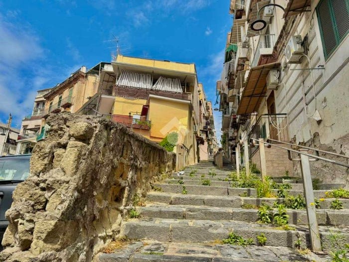 Appartamento bilocale in vendita in Salita di mauro, Stella Materdei, Napoli