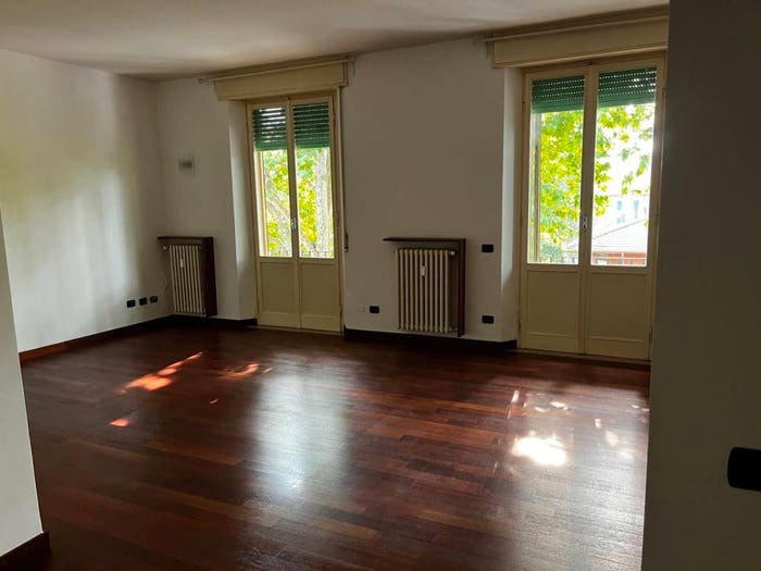 Appartamento quadrilocale in vendita in Viale Solferino, Stadio Cittadella, Parma