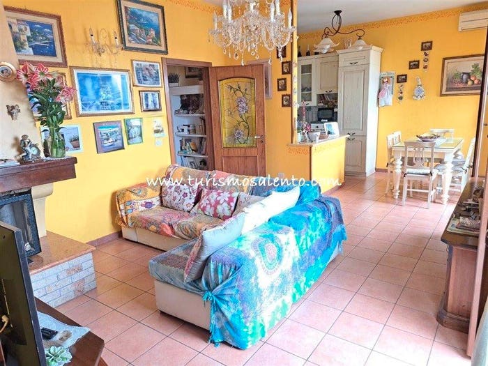 Casa quadrilocale in vendita in Via Roma, Alezio