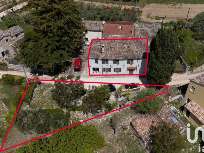 Casa con 5 locali in vendita in Via Valle, Strada, Cingoli