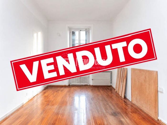 Appartamento trilocale in vendita in Via resegone, Farini, Milano