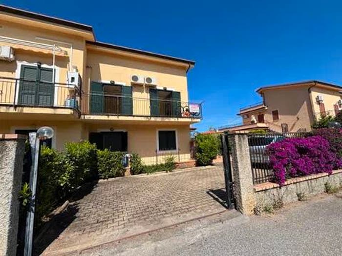 Casa con 5 locali in vendita in Strada Statale Tirrena Inferiore, Diamante