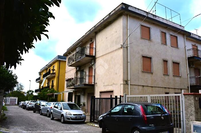 Appartamento quadrilocale in vendita in Traversa Via Sibari, Paola