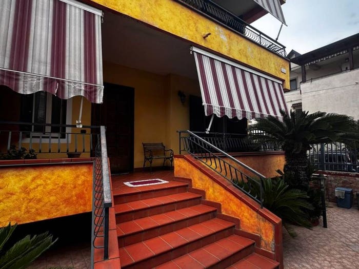 Casa con 5 locali in vendita in Via Murelle, Centro, Mugnano di Napoli