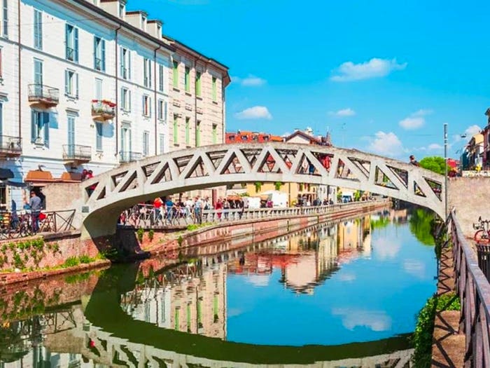 Appartamento con 5 locali in vendita in Alzaia Naviglio Grande, Navigli Darsena, Milano