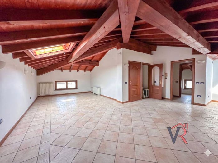 Appartamento bilocale in vendita in Via IV Novembre, Centro, Lograto