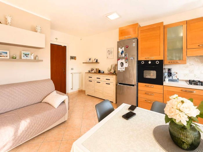 Appartamento trilocale in vendita in Albiano Magra, Aulla