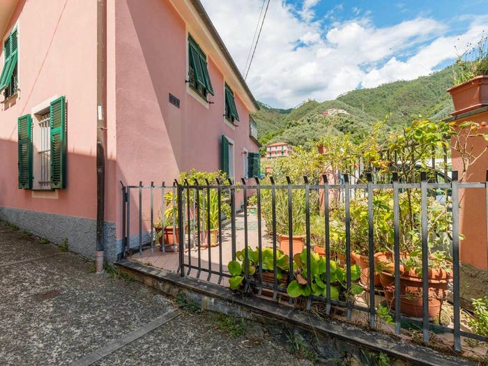 Casa con 6 locali in vendita in Località Le Ghiare, Ghiare Molino, Levanto