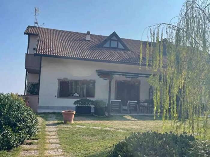 Casa quadrilocale in vendita in Via Santa Caterina, Mungherino, Larciano