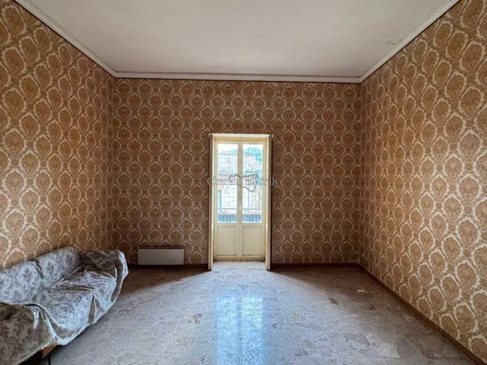 Casa quadrilocale in vendita in Via Calamezzana, Modica Alta, Modica