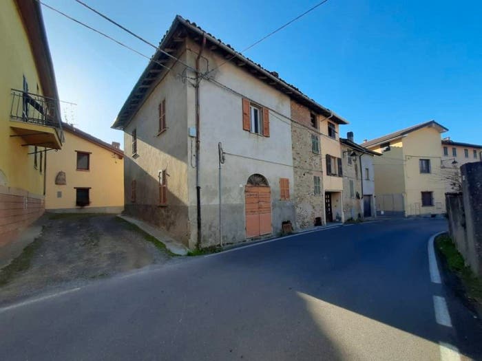 Casa trilocale in vendita in Borgo Santa Barbara, Centro, Carpeneto