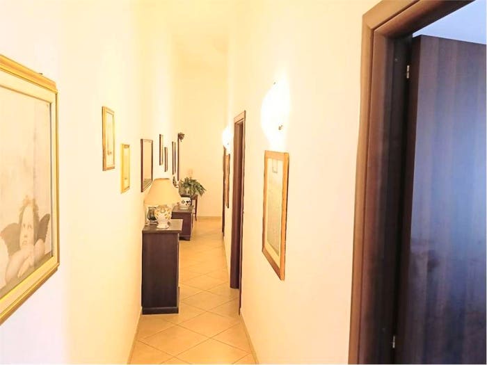 Appartamento con 5 locali in vendita in Via Teatro, Centro, Giarre