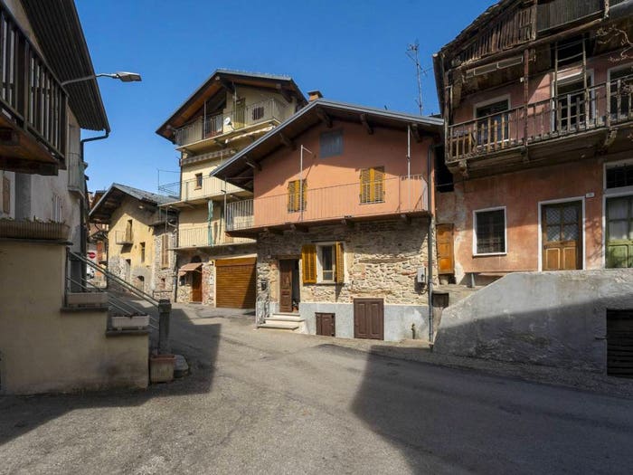 Casa con 5 locali in vendita in Via del Molini, Centro, Demonte