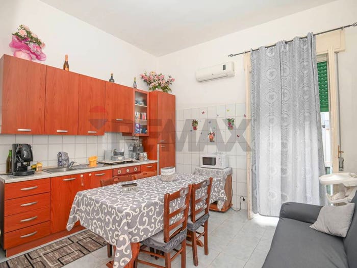 Casa con 6 locali in vendita in Via Caruso, Centro, Pachino
