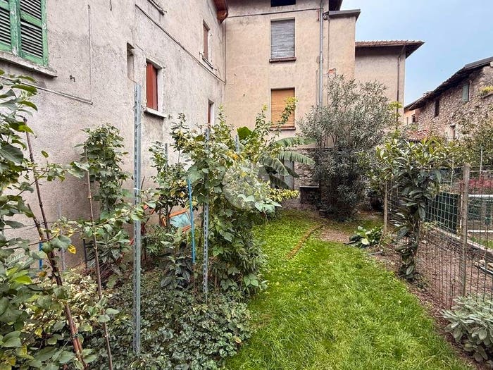 Casa con 6 locali in vendita in Via F Beretta, Centro, Cividate Camuno