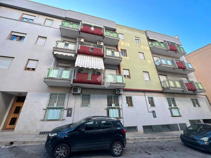 Appartamento con 6 locali in vendita in Vico Benedetto Brin, Centro, Canosa di Puglia