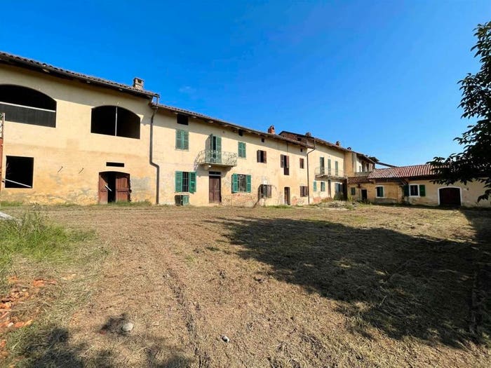 Casa con 6 locali in vendita in VIA GARIBALDI, Centro, Tonco