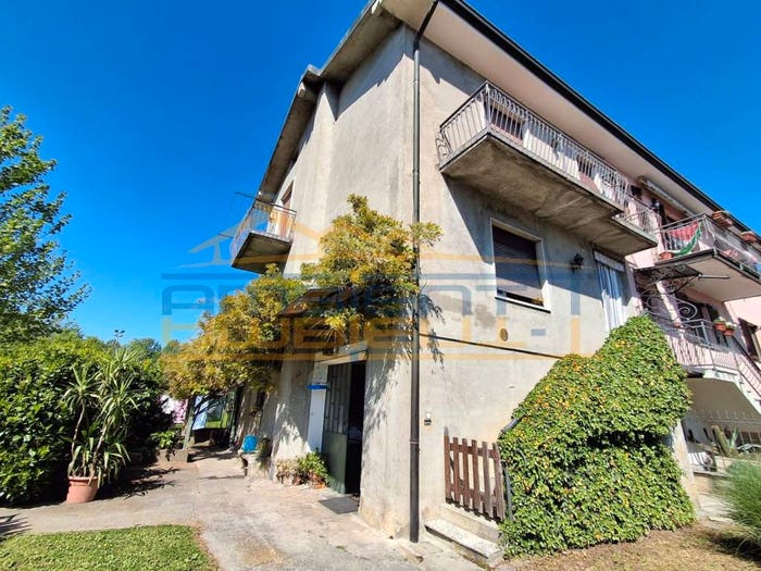 Casa quadrilocale in vendita in Viale Adolfo Consolini, Molteno