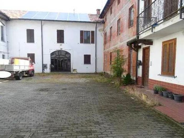 Casa quadrilocale in vendita in Via Giacomo Matteotti, Centro, Ottobiano