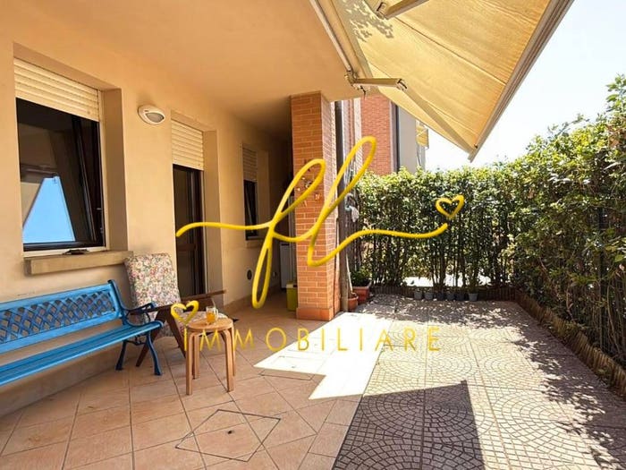 Appartamento trilocale in vendita in Via C Ginori, Marina di Cecina, Cecina