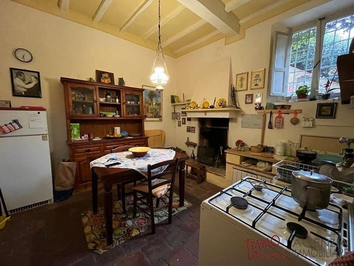 Casa con 6 locali in vendita in Stiava, Massarosa