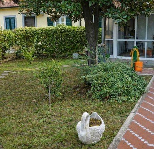 Casa trilocale in vendita in Via Siena, Avenza, Carrara