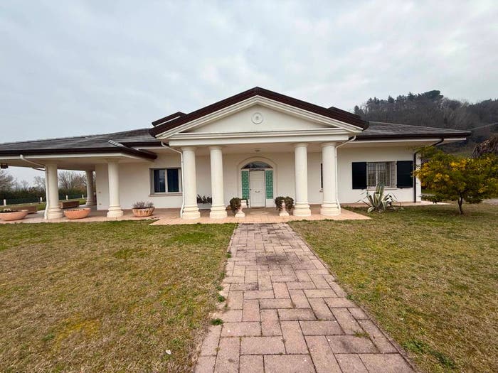 Casa con 6 locali in vendita in Via Roversano, Ponte Abbadesse, Cesena