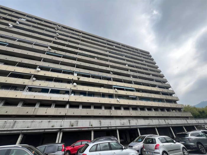 Appartamento con 6 locali in vendita in VIA ENRICO FERMI, Rivarolo, Genova