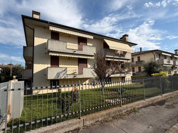 Appartamento quadrilocale in vendita in Mestrino Via Taliercio, Centro, Mestrino