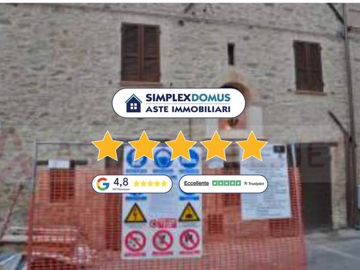 Appartamento con 6 locali in vendita in pzza polimanti, Spina, Marsciano
